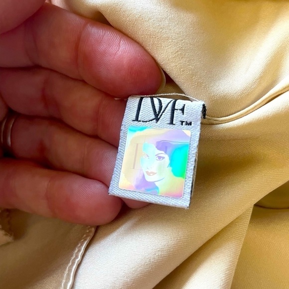 Diane von Furstenberg Silk Blouse | Fabric Flower Neckline | Rounded Neck - Picture 13 of 13